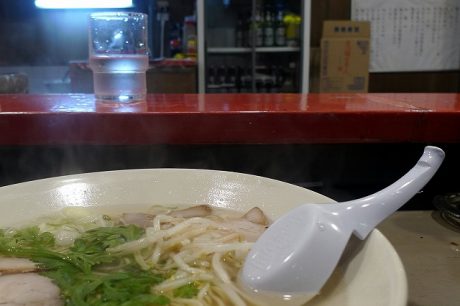 大阪市のラーメン屋さん揚子江ラーメン