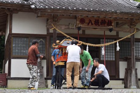 高鍋町の八坂神社夏祭りの準備