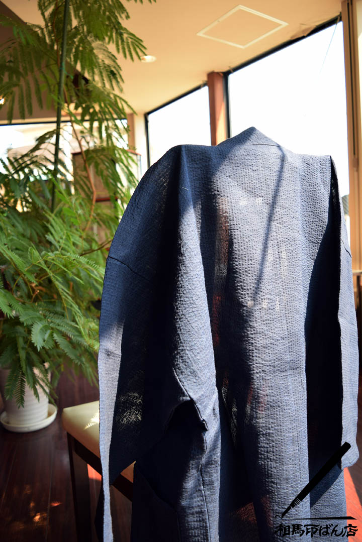 夏は通気性のよい作務衣