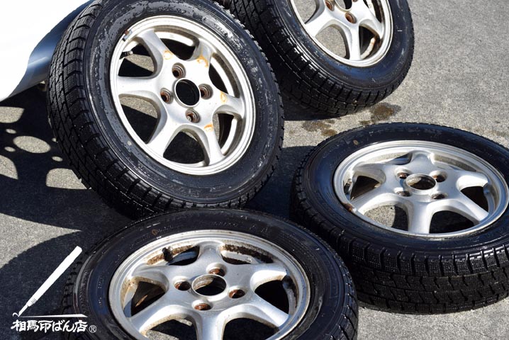 スタッドレスタイヤ