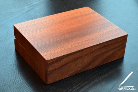 オリジナルの３本入りケース