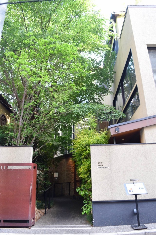 福岡市の落着いたオシャレなカフェ