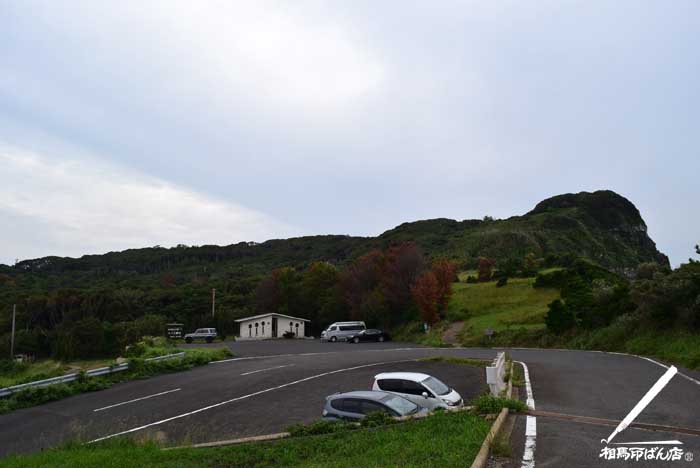 大バエ灯台の駐車場