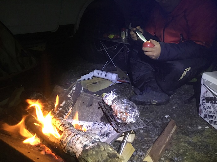 キャンプはやっぱりバーベキューでしょう