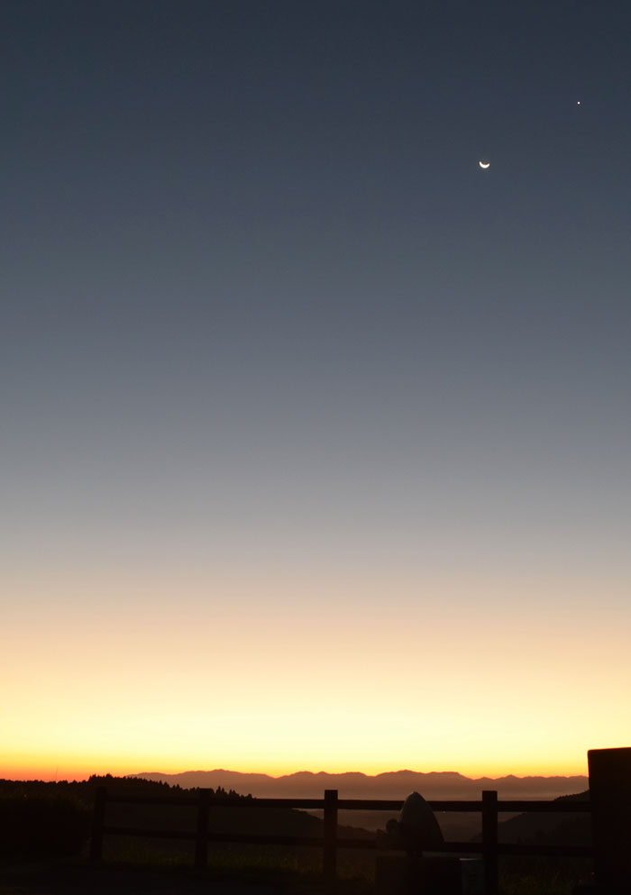 山頂からの夜明け